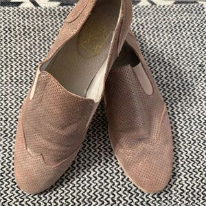 Vera Gomma/Maja Blush Metalic Perforated Leather Loafer Shoes